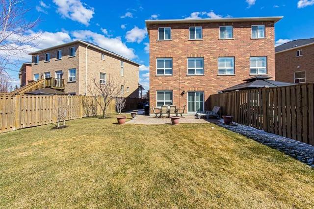 3654 Twinmaple Dr, House semidetached with 3 bedrooms, 4 bathrooms and 3 parking in Mississauga ON | Image 20