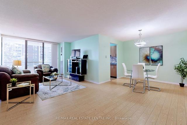 404 - 4 Kings Cross Rd, Condo with 2 bedrooms, 1 bathrooms and 1 parking in Brampton ON | Image 5