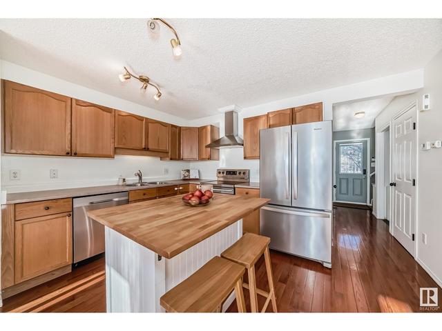2925 23 St St Nw, House semidetached with 3 bedrooms, 2 bathrooms and null parking in Edmonton AB | Image 11