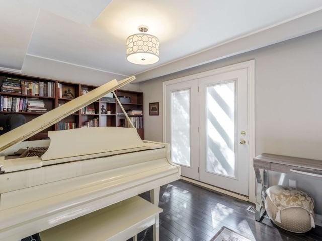 9 Beaumaris Cres, House detached with 3 bedrooms, 3 bathrooms and 4 parking in Toronto ON | Image 14