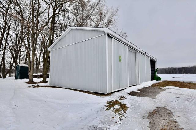 2224 Rainbow Valley Rd W, Home with 3 bedrooms, 1 bathrooms and 10 parking in Springwater ON | Image 7