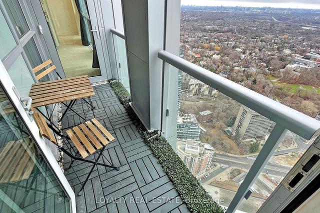 4909 - 1 Yorkville Ave, Condo with 2 bedrooms, 2 bathrooms and 1 parking in Toronto ON | Image 20