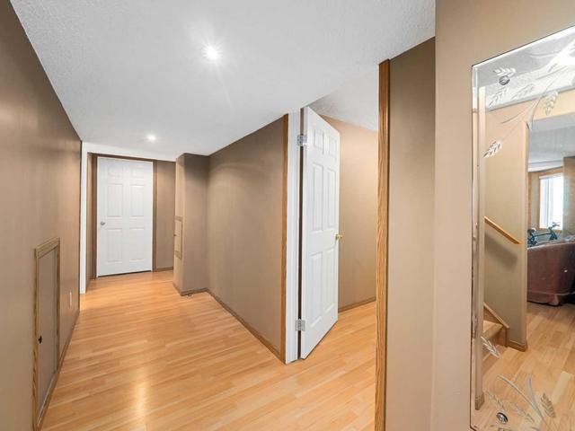 2856 Signal Hill Heights Sw, Home with 6 bedrooms, 3 bathrooms and 4 parking in Calgary AB | Image 21
