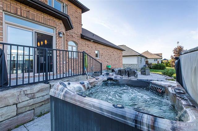 7348 Blue Water Crescent, House detached with 5 bedrooms, 4 bathrooms and 11 parking in Ottawa ON | Image 28