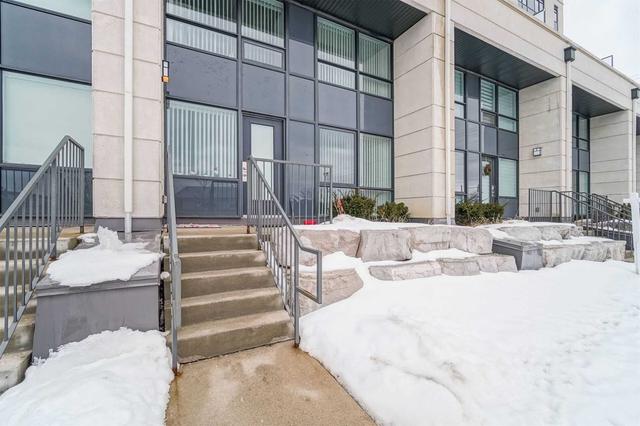 114 - 12 Woodstream Blvd, Townhouse with 2 bedrooms, 3 bathrooms and 1 parking in Vaughan ON | Image 12