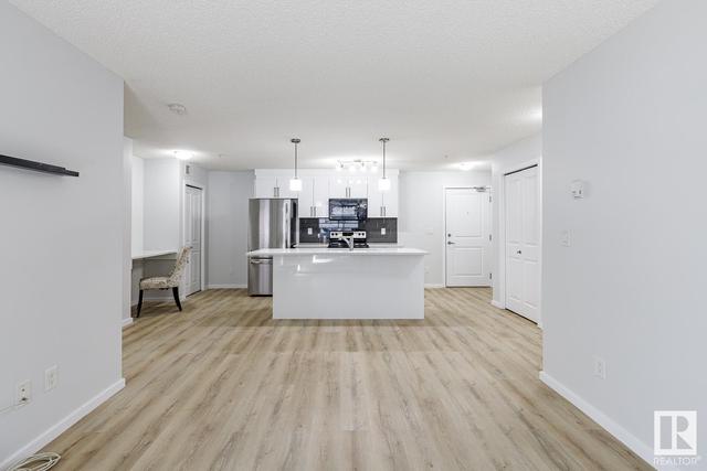 103 - 3353 16a Av Nw, Condo with 2 bedrooms, 2 bathrooms and null parking in Edmonton AB | Image 13