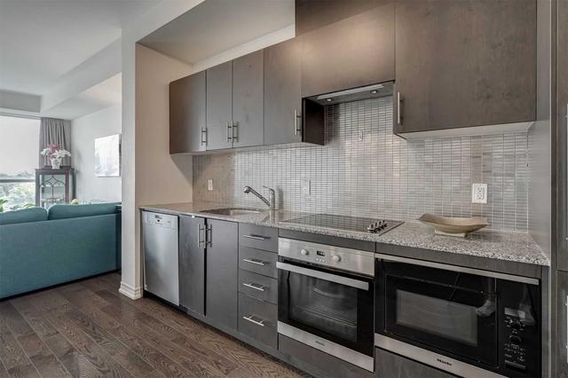 510 - 23 Glebe Rd W, Condo with 2 bedrooms, 2 bathrooms and 1 parking in Toronto ON | Image 4