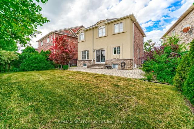 11 Belleville Dr, House detached with 4 bedrooms, 5 bathrooms and 4 parking in Brampton ON | Image 9