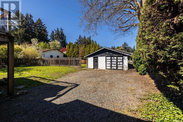 3110 Woodpark Dr, House detached with 4 bedrooms, 2 bathrooms and 4 parking in Colwood BC | Image 24