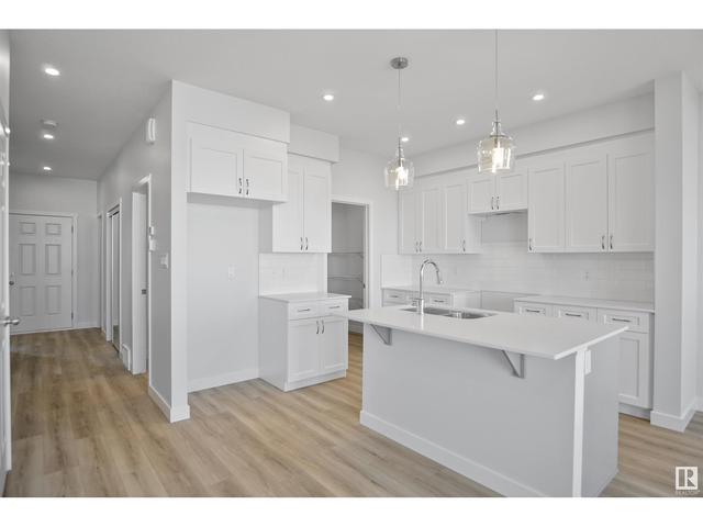 19214 22a Av Nw, House detached with 3 bedrooms, 2 bathrooms and null parking in Edmonton AB | Image 12