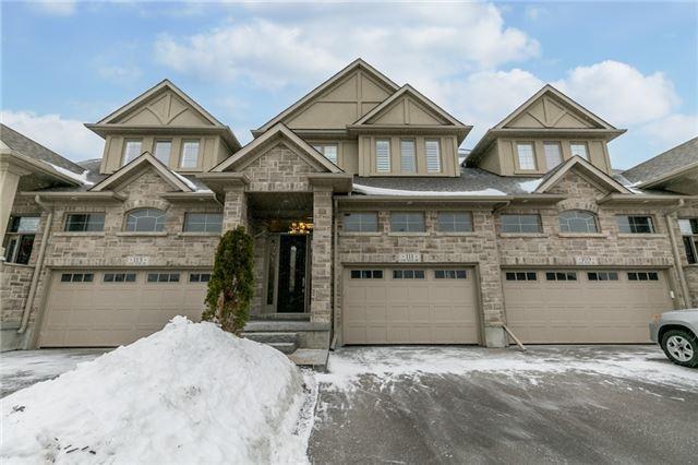 111 Oak Park Dr, House attached with 2 bedrooms, 4 bathrooms and 2 parking in Waterloo ON | Image 1