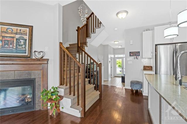 2482 Regatta Avenue, Townhouse with 3 bedrooms, 3 bathrooms and 3 parking in Ottawa ON | Image 12