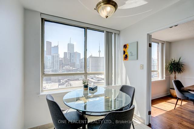 2507 - 633 Bay St, Condo with 2 bedrooms, 2 bathrooms and 0 parking in Toronto ON | Image 6