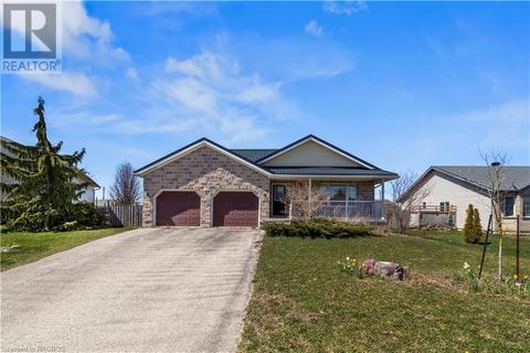 115 Connery Road, Mount Forest, ON, N0G2L2 | Card Image