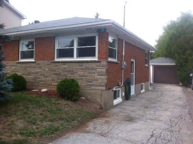 45 Main St N, House detached with 2 bedrooms, 1 bathrooms and null parking in Milton ON | Image 3