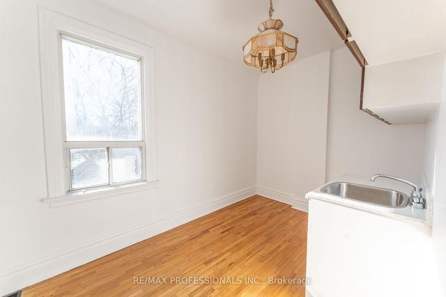 65 Macgregor Ave, House detached with 3 bedrooms, 2 bathrooms and 0 parking in Toronto ON | Image 8