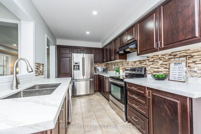 2 Burnstown Circ, House semidetached with 4 bedrooms, 4 bathrooms and 4 parking in Brampton ON | Image 9