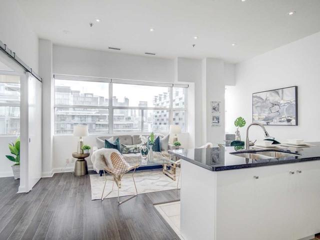 810 - 700 King St W, Condo with 2 bedrooms, 2 bathrooms and 1 parking in Toronto ON | Image 19