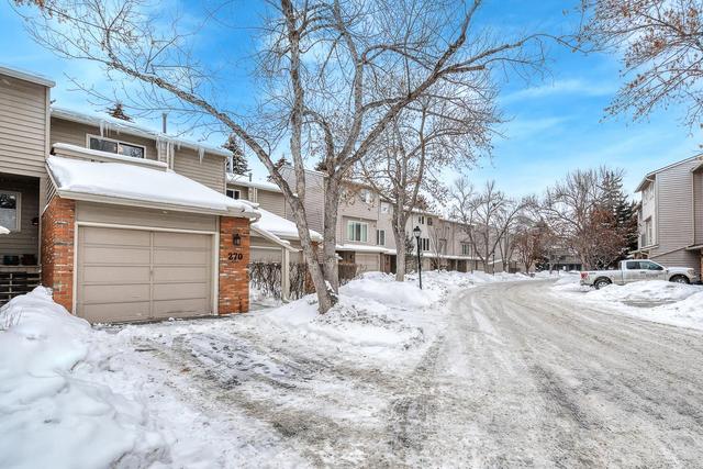 270 Point Mckay Terrace Nw, Home with 2 bedrooms, 2 bathrooms and 2 parking in Calgary AB | Image 3