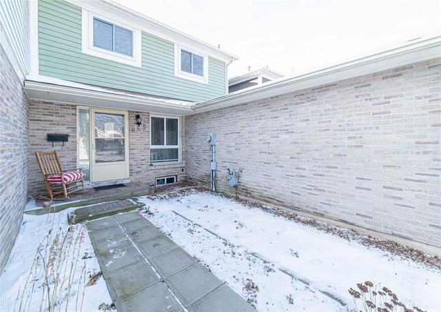 865 Gentry Cres, House attached with 3 bedrooms, 2 bathrooms and 2 parking in Oshawa ON | Image 23
