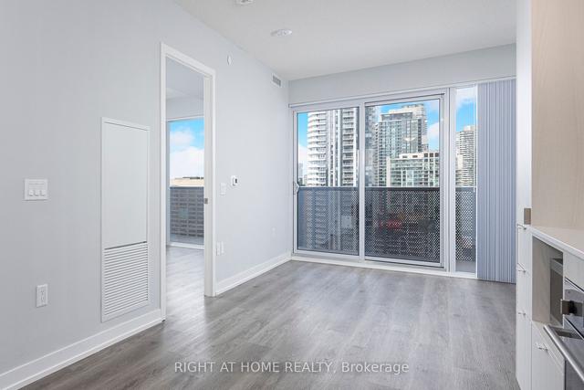 3512 - 138 Downes St, Condo with 1 bedrooms, 1 bathrooms and 0 parking in Toronto ON | Image 4