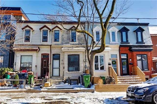 157 Claremont St, House attached with 3 bedrooms, 2 bathrooms and null parking in Toronto ON | Image 1