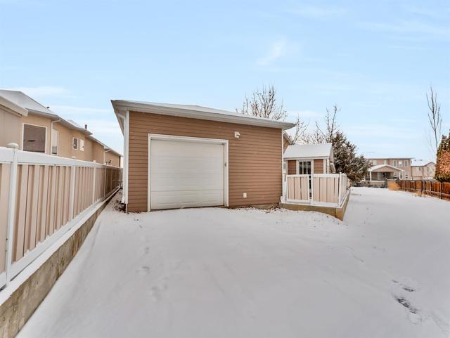 11 Sundance Court Sw, House detached with 5 bedrooms, 3 bathrooms and 6 parking in Medicine Hat AB | Image 47