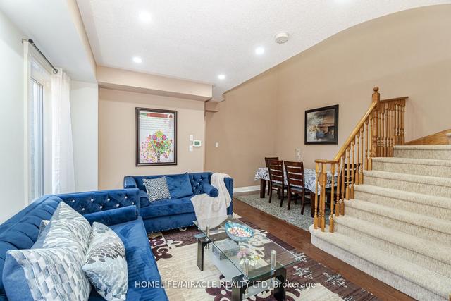 4129 Goldenrod Cres, House semidetached with 3 bedrooms, 4 bathrooms and 4 parking in Mississauga ON | Image 31