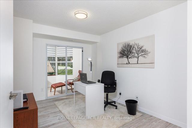 206 - 250 Davis Dr, Condo with 2 bedrooms, 2 bathrooms and 1 parking in Newmarket ON | Image 4