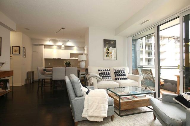 1014 - 435 Richmond St W, Condo with 2 bedrooms, 2 bathrooms and 1 parking in Toronto ON | Image 7