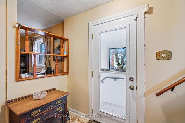 182 Connaught Ave, House detached with 3 bedrooms, 3 bathrooms and 2 parking in Toronto ON | Image 40