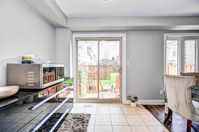 21 - 302 College Ave W, Townhouse with 3 bedrooms, 3 bathrooms and 2 parking in Guelph ON | Image 17