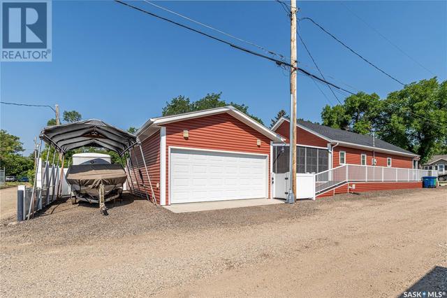 205 Ross Street W, House detached with 3 bedrooms, 2 bathrooms and null parking in Moose Jaw SK | Image 42