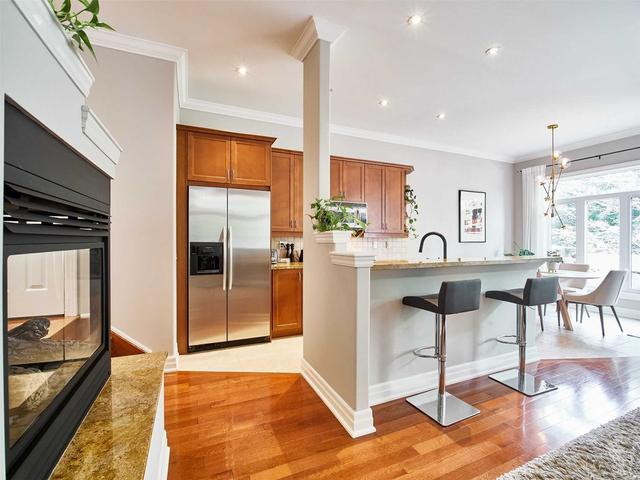 39 Saint George St, House detached with 3 bedrooms, 4 bathrooms and 2 parking in Toronto ON | Image 8