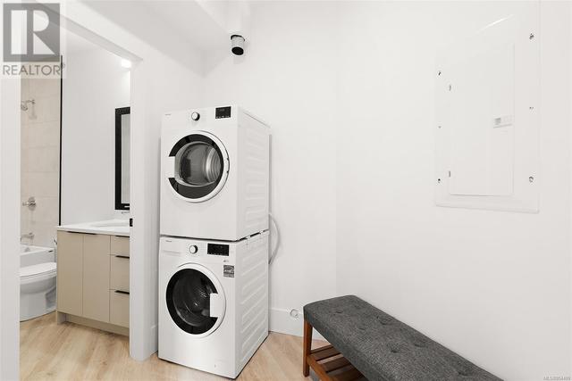 Suite Laundry | Image 36