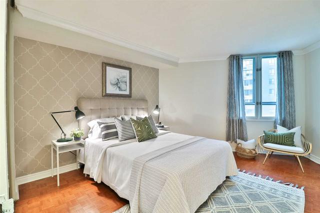 2107 - 270 Queens Quay W, Condo with 1 bedrooms, 1 bathrooms and 0 parking in Toronto ON | Image 4