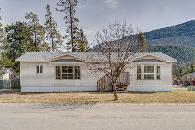 514 Buckthorn Road, House detached with 3 bedrooms, 2 bathrooms and null parking in Sparwood BC | Image 34