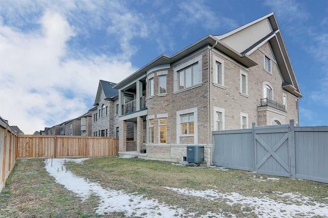 158 Hurst Ave, House detached with 4 bedrooms, 5 bathrooms and 6 parking in Vaughan ON | Image 35