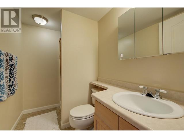215 - 3160 Casorso Road, Condo with 2 bedrooms, 2 bathrooms and 1 parking in Kelowna BC | Image 19