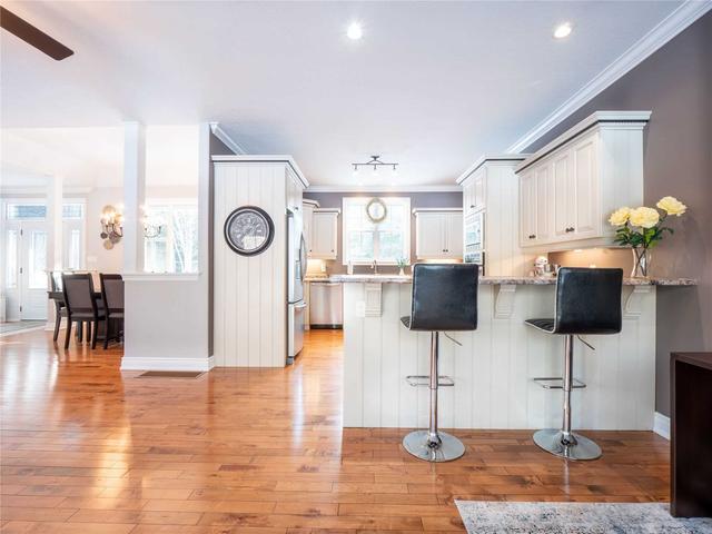 1020 Davis Dr, House detached with 3 bedrooms, 10 bathrooms and 8 parking in Gravenhurst ON | Image 4