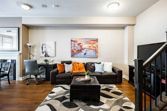 th13 - 3 Rean Dr, Townhouse with 3 bedrooms, 3 bathrooms and 2 parking in Toronto ON | Image 4
