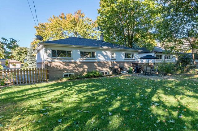 144 Earlton Rd, House detached with 3 bedrooms, 1 bathrooms and 4 parking in Toronto ON | Image 13