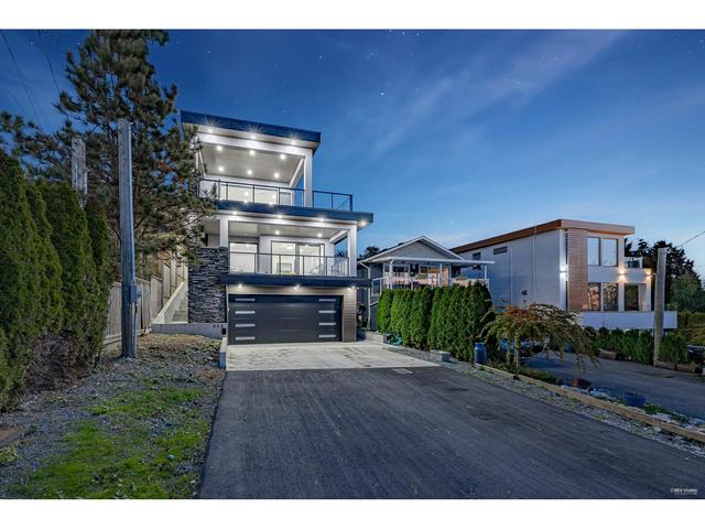 838 Stevens Street, House detached with 7 bedrooms, 7 bathrooms and 8 parking in White Rock BC | Image 37