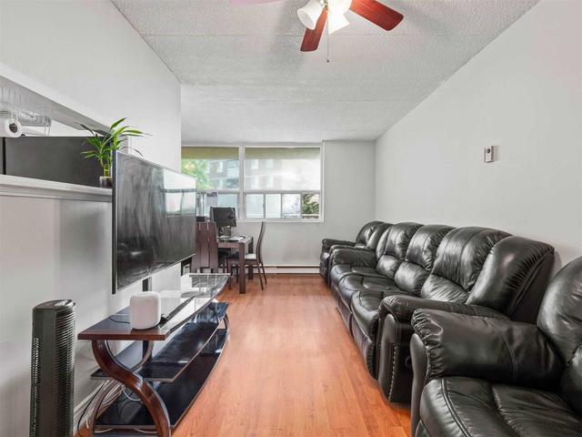 402 - 207 Galloway Rd, Condo with 2 bedrooms, 1 bathrooms and 1 parking in Toronto ON | Image 28