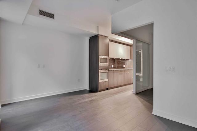 302 - 115 Blue Jays Way, Condo with 1 bedrooms, 1 bathrooms and 0 parking in Toronto ON | Image 6