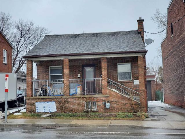 225 Oakwood Ave, House detached with 1 bedrooms, 2 bathrooms and 10 parking in Toronto ON | Image 1
