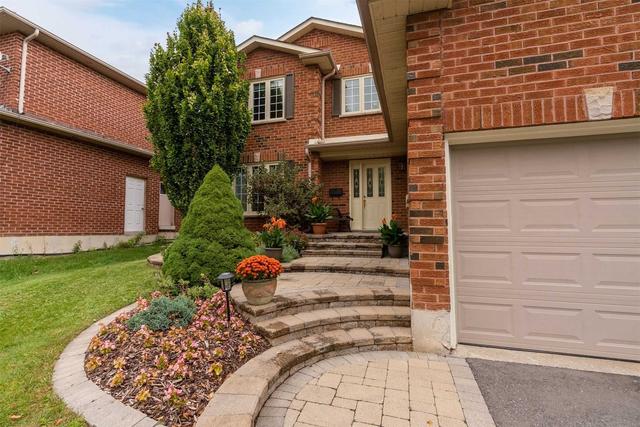 2397 Annan Woods Dr, House detached with 4 bedrooms, 3 bathrooms and 6 parking in Pickering ON | Image 12