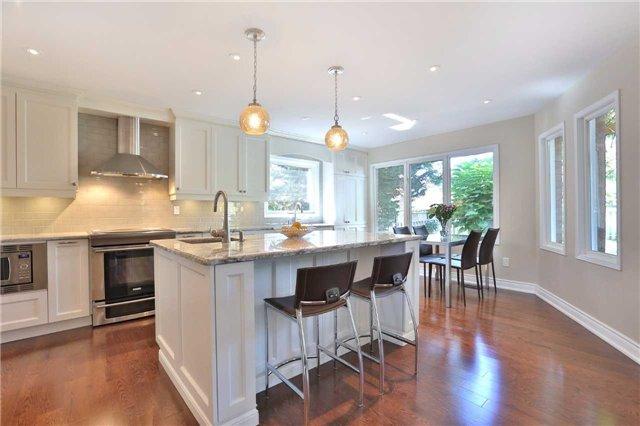 1324 Saddler Circ, House detached with 4 bedrooms, 3 bathrooms and 2 parking in Oakville ON | Image 10