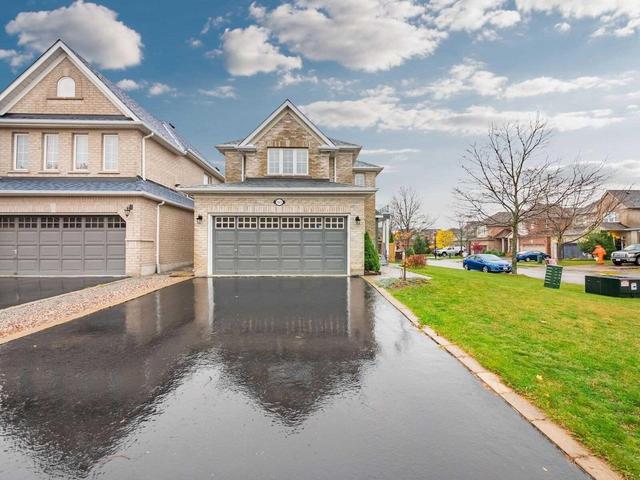 365 Mcbride Cres, House detached with 4 bedrooms, 3 bathrooms and 4 parking in Newmarket ON | Image 1