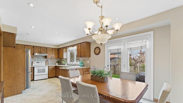 8233 Martin Grove Rd, House detached with 4 bedrooms, 4 bathrooms and 4 parking in Vaughan ON | Image 4